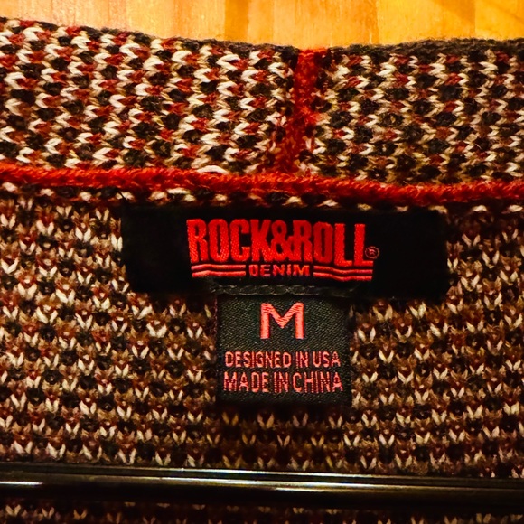 Women's Aztec Pattern Long Cardigan - Picture 3 of 5